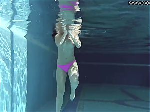 super-hot Russian Jessica Lincoln in the pool