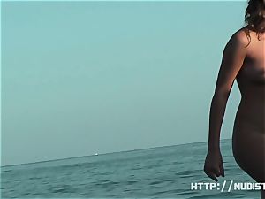 An excellent spy web cam nude beach spycam vid